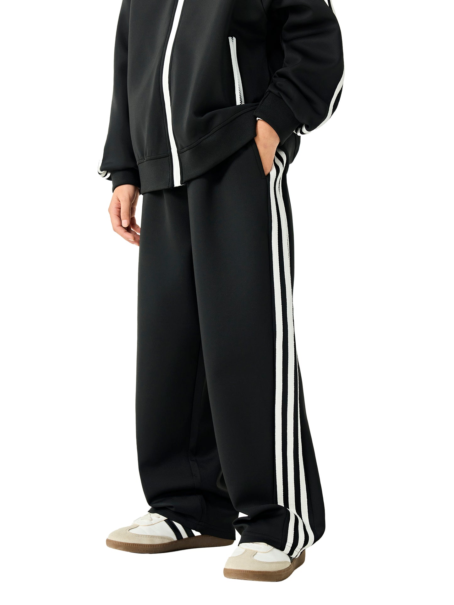 NIVÉ KIDS’ Contrast Tape Sweatpants SET