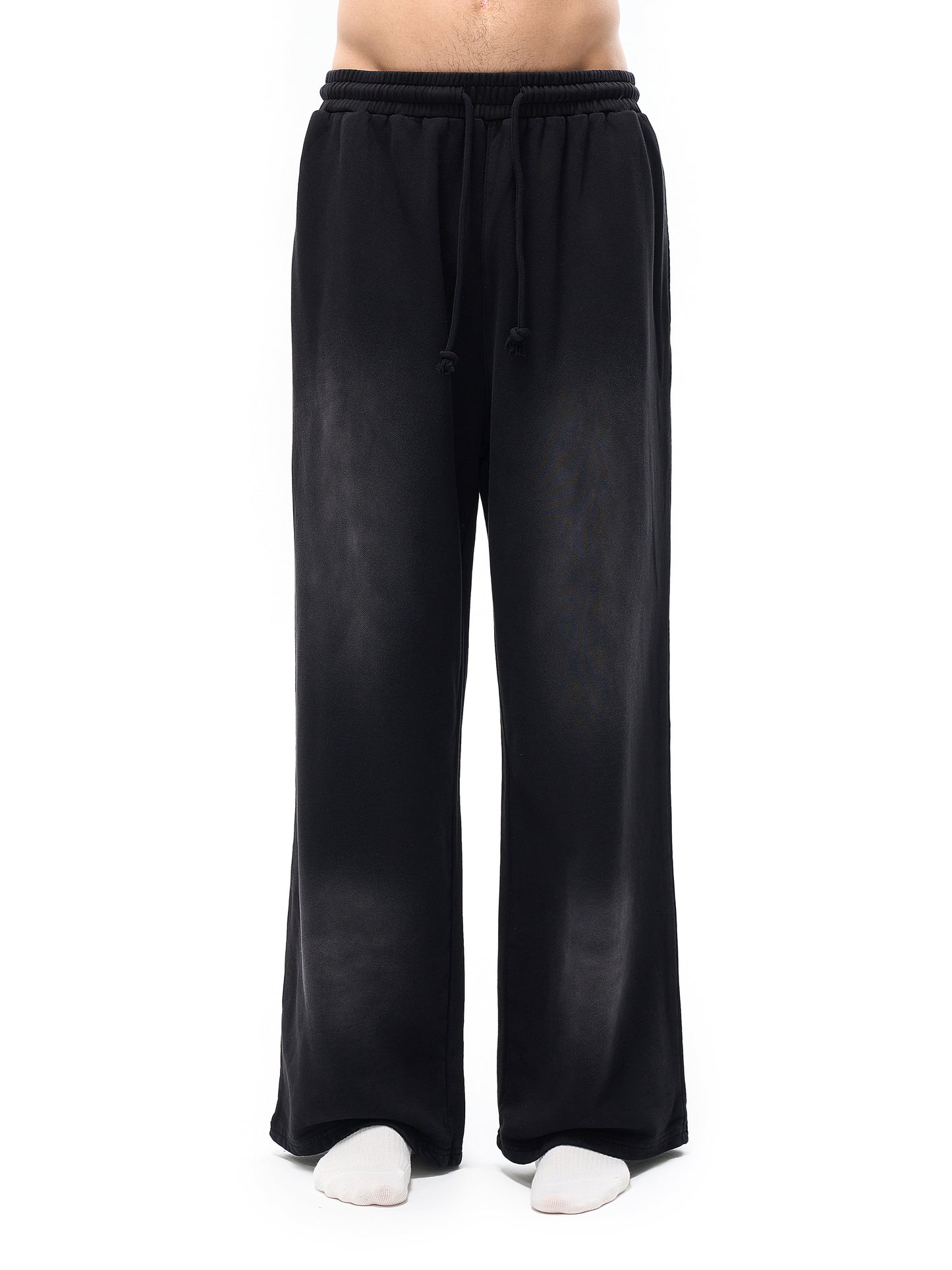 NIVÉ CROSS LOGO SWEATPANTS