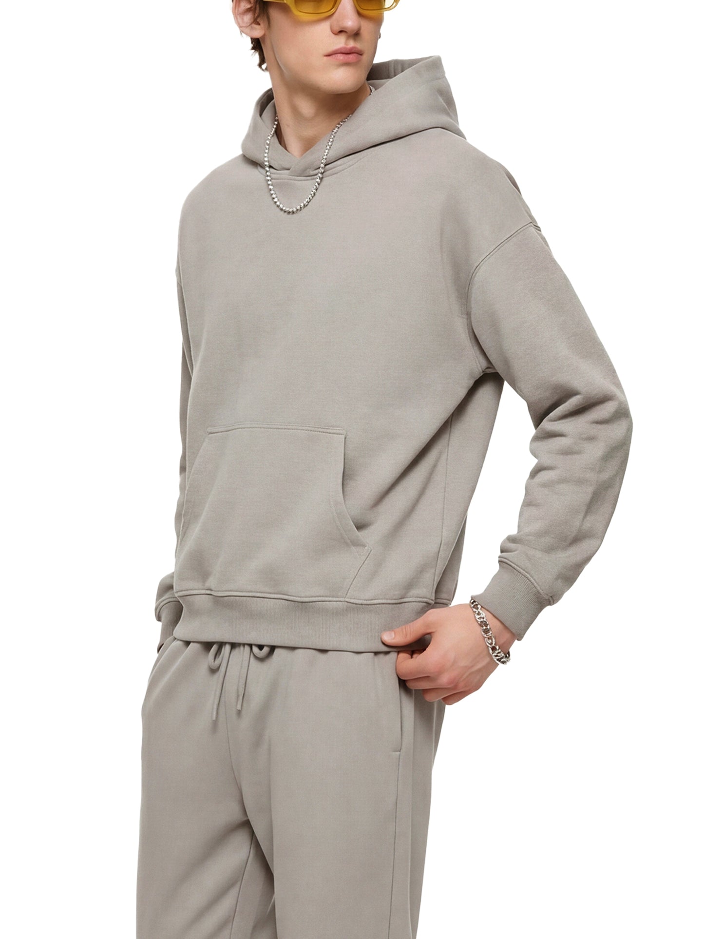 NIVÉ Boxy Drop-Shoulder Hoodie